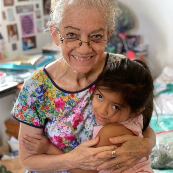 Meet your Posher, Annie - Picture 2 of 16